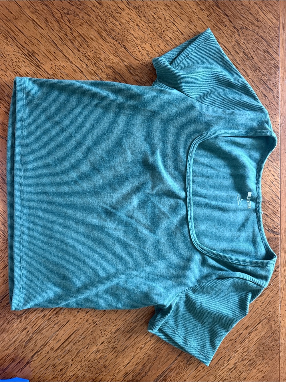 Hollister Baby Tee